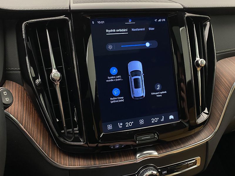 Volvo XC60 T6 AWD RECHARGE DARK ULTIMATE  - fotka 46 z 66