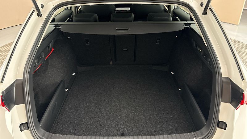 Škoda Octavia 1.5 TSI E-Tec DSG Style Combi - fotka 17 z 26