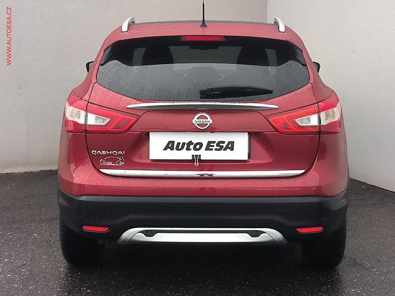 Nissan Qashqai (2015) 1.6 DiG-T, ČR, Acenta, navi - fotka 5 z 19