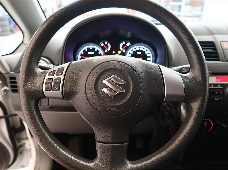Suzuki SX4 (2013) 1.6 VVT, 4X4, Serv.kniha - fotka 15 z 15