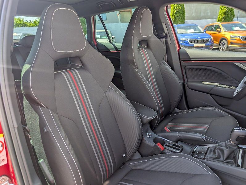 Škoda Kamiq (2025) 1,5 TSI / 110 kW DSG Monte Car - fotka 20 z 30