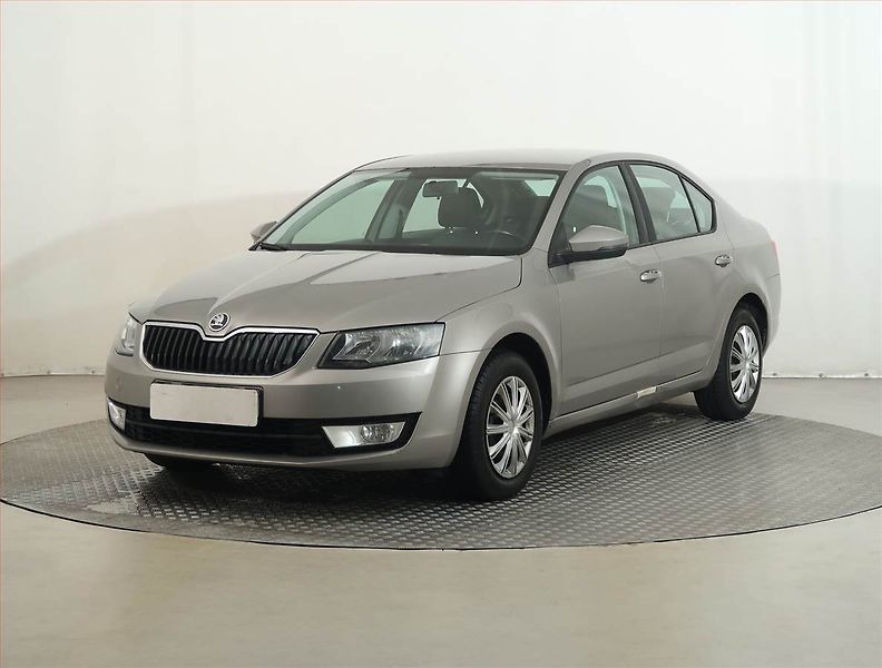 Škoda Octavia (2013) 1.2 TSI, Serv.kniha, Tempomat - fotka 2 z 13