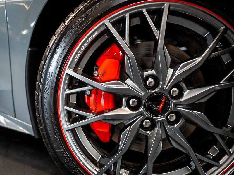 Chevrolet Corvette (2024) 6.2 Stingray C8 3LT Z51 Coupe - fotka 37 z 39