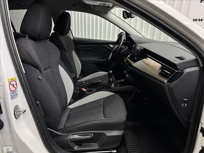 Škoda Scala 1.0TGI STYLE ACC 2XKOLA LED - fotka 37 z 42