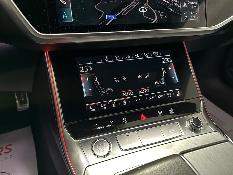Audi A7 3,0   50TDI S-LINE B&O MATRIX - fotka 17 z 38