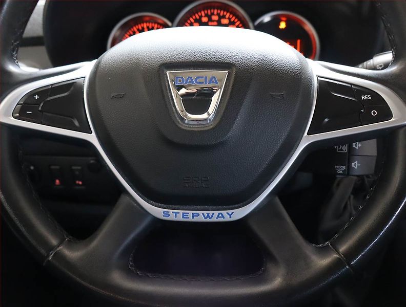 Dacia Lodgy (2017) Stepway 1.6 SCe, 7 míst, ČR - fotka 20 z 23