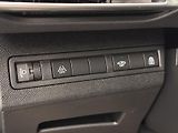 Peugeot 5008 1.5 BlueHDi Allure  CZ 1.maj - náhled 29