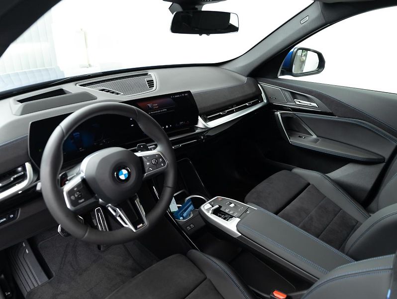 BMW X1 xDrive23i - fotka 5 z 6