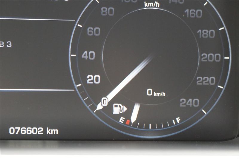 Land Rover Range Rover 4,4 1.Maj. ČR. Autobiography - fotka 24 z 57