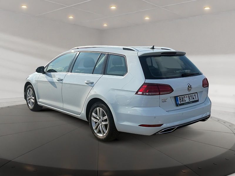 Volkswagen Golf Variant (2020) HIGHLINE 1.5TSI 110kW CZ DPH - fotka 4 z 11