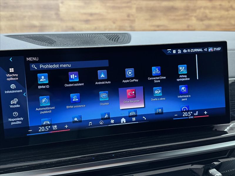 BMW X5 40i M SPORT ZÁRUKA SERVIS - fotka 16 z 33