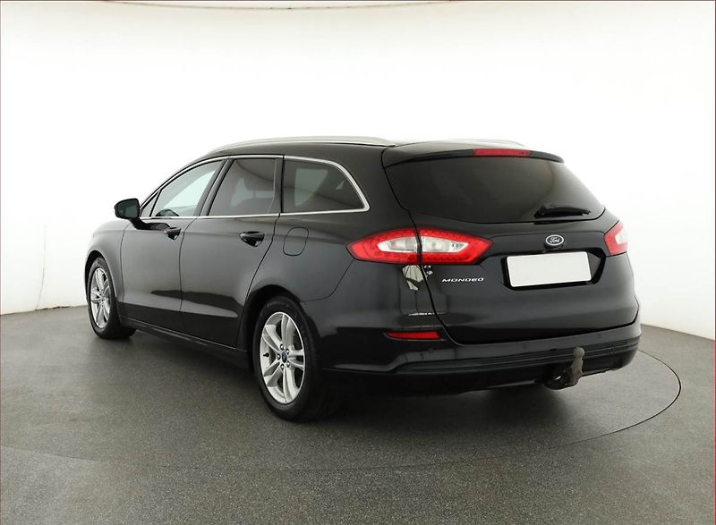 Ford Mondeo (2017) 2.0 TDCI, Automat, Serv.kniha - fotka 4 z 20