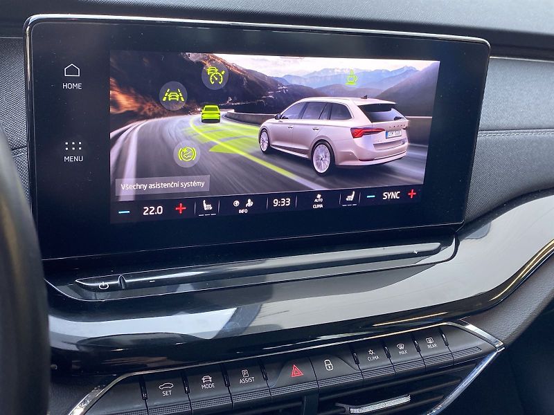 Škoda Octavia (2023) Combi 1.5 TSI M-HEV DSG Style+ - fotka 20 z 39