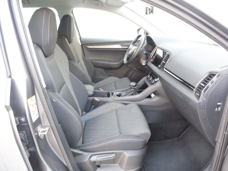 Škoda Karoq (2024) Top Selection 2,0 TDI 110kW DS - fotka 9 z 30