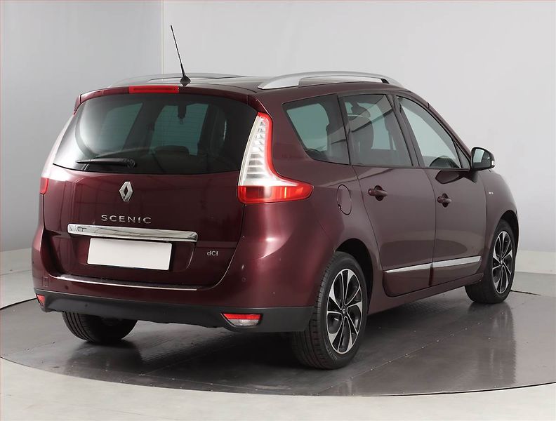 Renault Grand Scénic (2015) Bose 2.0 dCi, Navi, Xenony - fotka 5 z 22