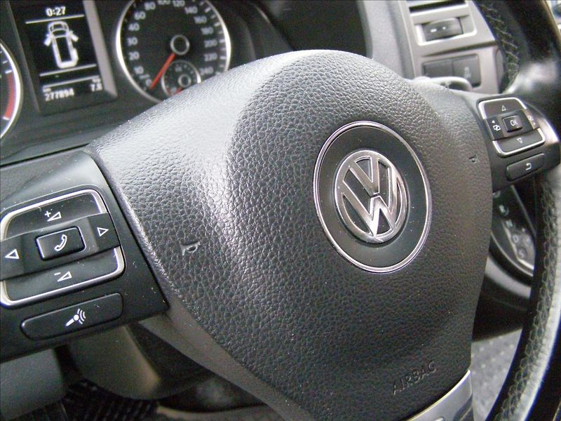 Volkswagen Caravelle 2,0   LONG  DSG po servisu 103 - fotka 32 z 38