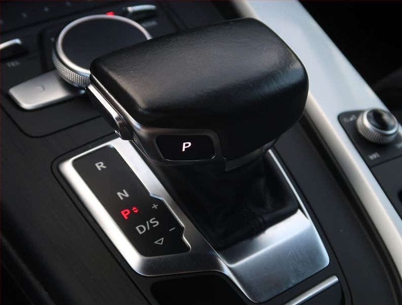 Audi A4 (2017) 2.0 TDI, Automat, Serv.kniha - fotka 13 z 23