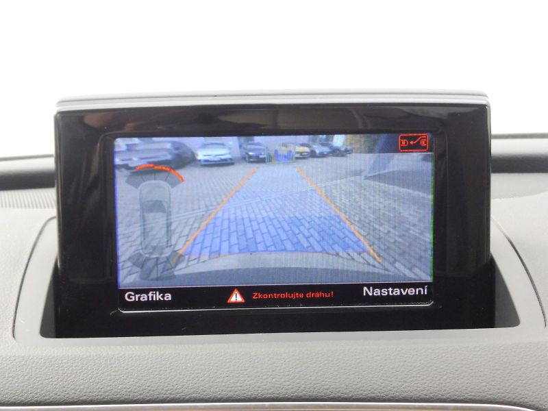 Audi Q3 (2017) 2,0 TDI 135kW quattro S tronic - fotka 13 z 29