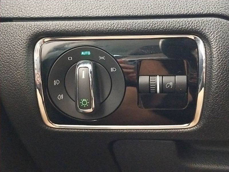 Škoda Superb (2010) Elegance 2.0 TDI, Automat - fotka 20 z 24