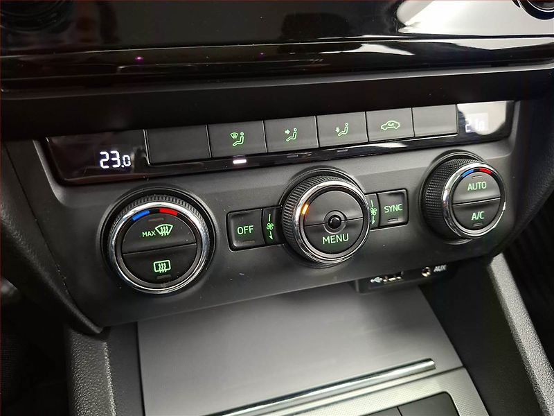 Škoda Octavia (2016) 1.6 TDI, Navi, Tempomat - fotka 16 z 19