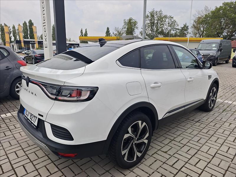 Renault Arkana 1,6 full hybrid E-Tech 145 aut - fotka 6 z 20