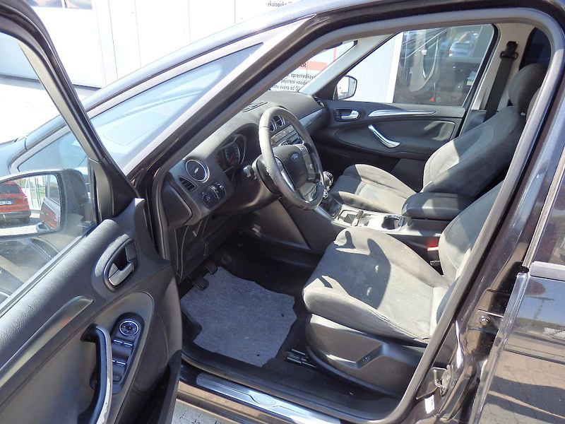 Ford S-MAX 2,0TDCi 103kW DIGI KLIMA,ZÁVĚS - fotka 6 z 16