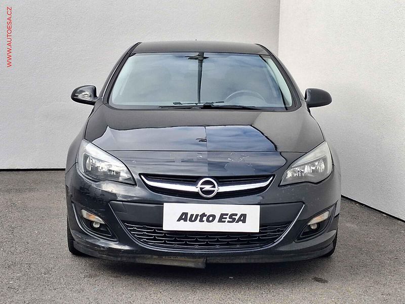 Opel Astra (2014) 2.0CDTi, ČR, AC, temp - fotka 2 z 16