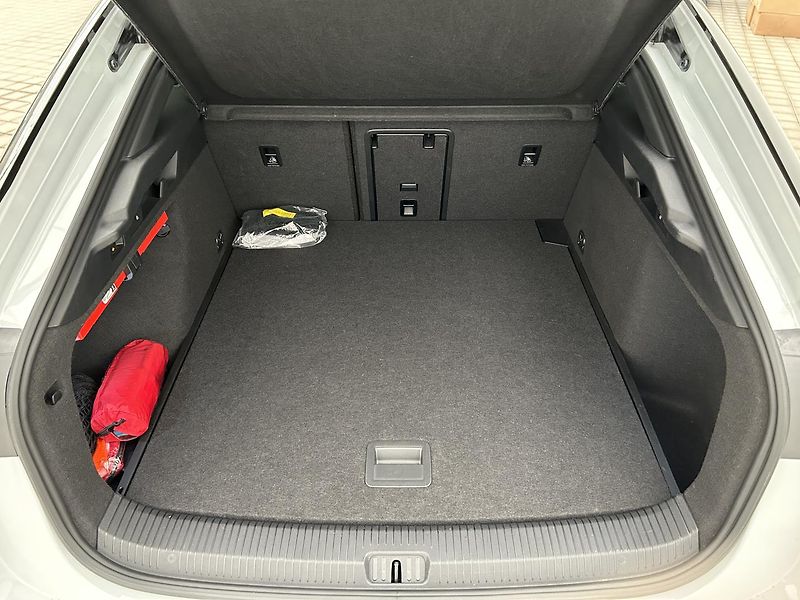 Volkswagen ID.7 Elektro Easy - fotka 29 z 31