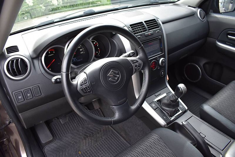 Suzuki Grand Vitara 1,9 DDiS 1M, SUPER, JAKO NOVÝ - fotka 8 z 16