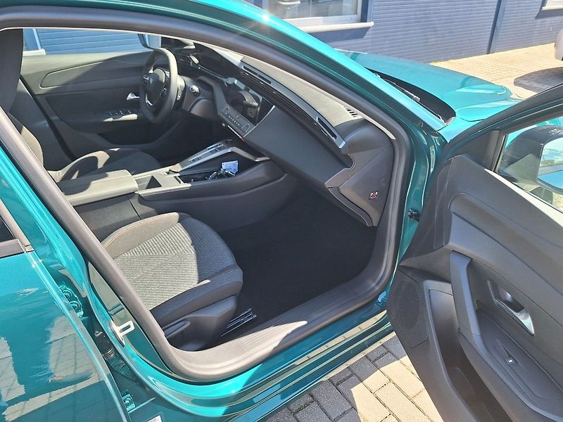 Peugeot 308 (2026) STYLE Hybrid 145 e-DCS6 - fotka 15 z 15