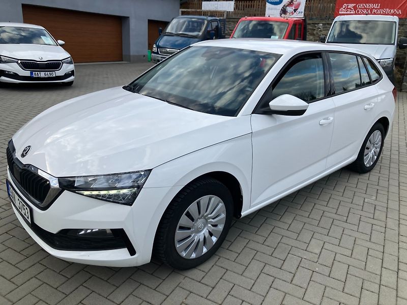 Škoda Scala (2022) 1.0TSI 70kW AMBITION - fotka 9 z 23
