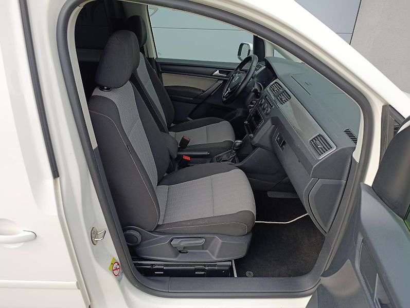 Volkswagen Caddy MAXI 2.0TDI 110kW DSG  - fotka 18 z 29