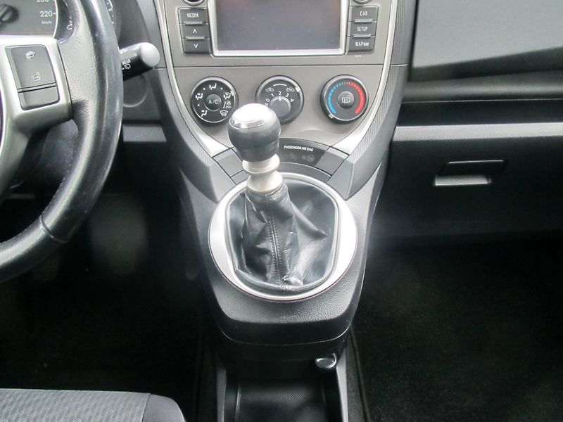 Toyota Verso S 1.3 - fotka 14 z 18