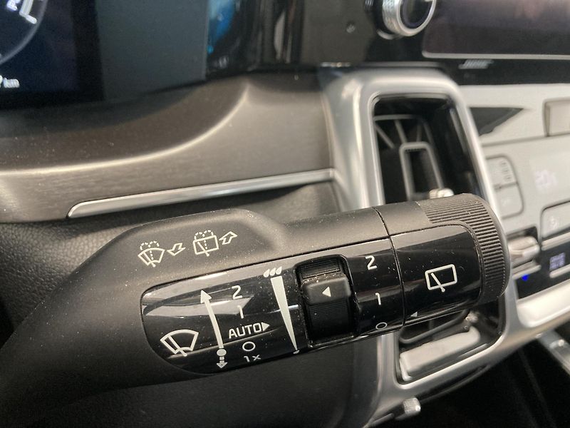 Kia Sorento HEV G 1.6 T-GDI GAMM - fotka 33 z 45
