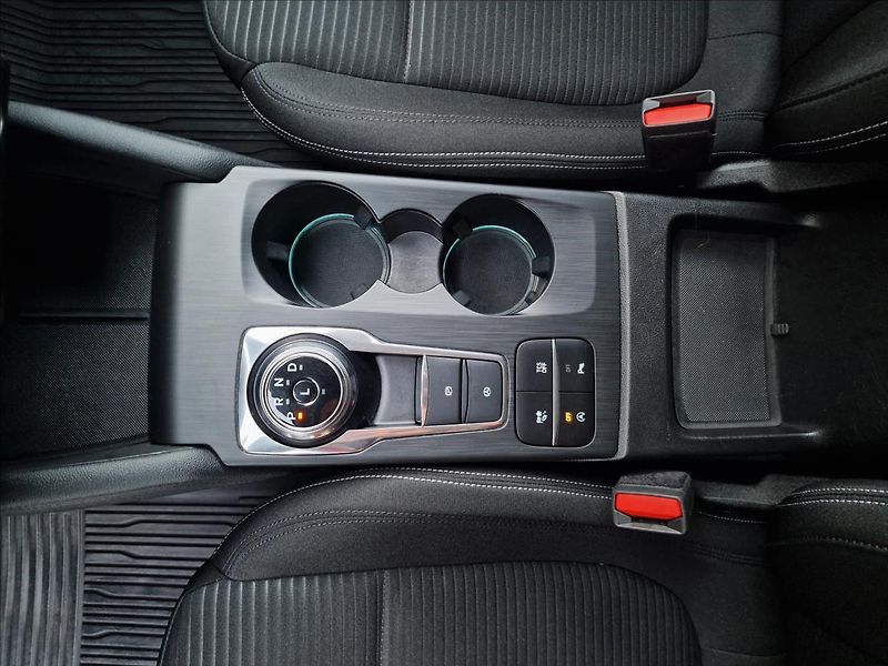Ford Focus 1.5TDCI Titanium,ČR,1.Majitel - fotka 33 z 46