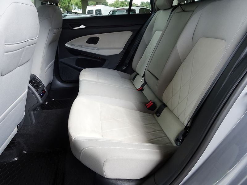 Volkswagen Golf 2.0TDI Style ČR Tažné DPH - fotka 28 z 38