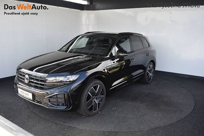 Volkswagen Touareg (2025) R-Line 3.0TDI 210kW,tažné,weba - fotka 1 z 28