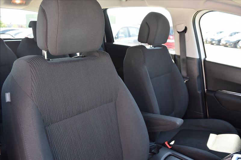 Peugeot 5008 1,6 HDI 84KW AUTOMAT PO SERVIS - fotka 24 z 49