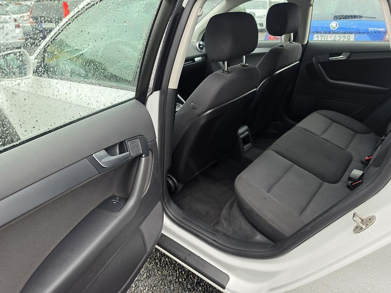Audi A3 1.2 TFSI Xenon S-Line  - fotka 16 z 24