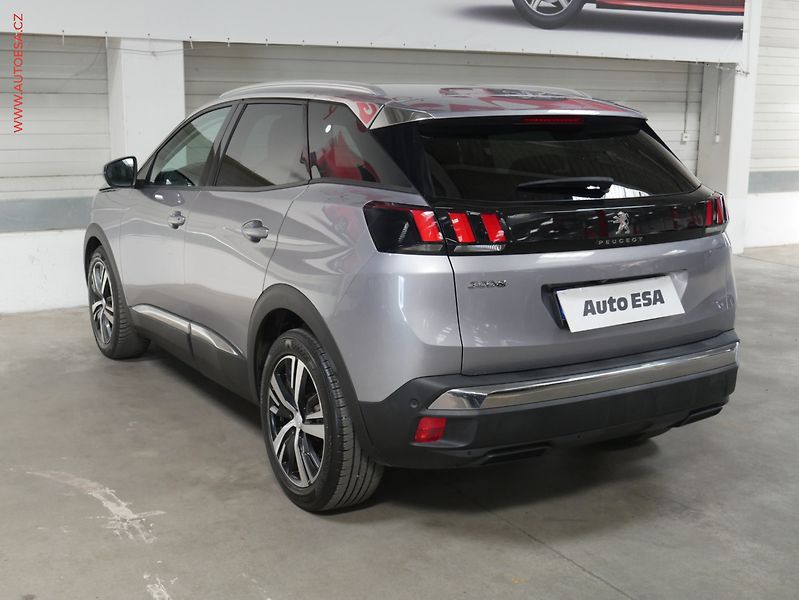 Peugeot 3008 (2018) 1.5 HDi, Allure - fotka 4 z 24