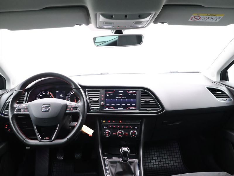 Seat Leon 1,4 TSI FR LED Kůže CZ - fotka 21 z 28