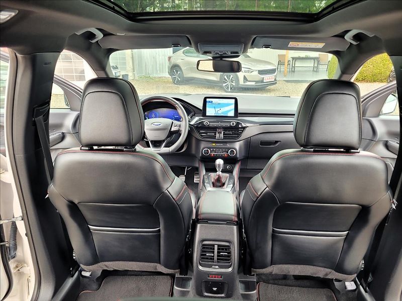 Ford Kuga 1,5 Již není k dispozici - fotka 38 z 50