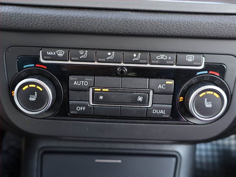 Volkswagen Tiguan (2011) 1.4 TSI, 4X4, Serv.kniha - fotka 18 z 19