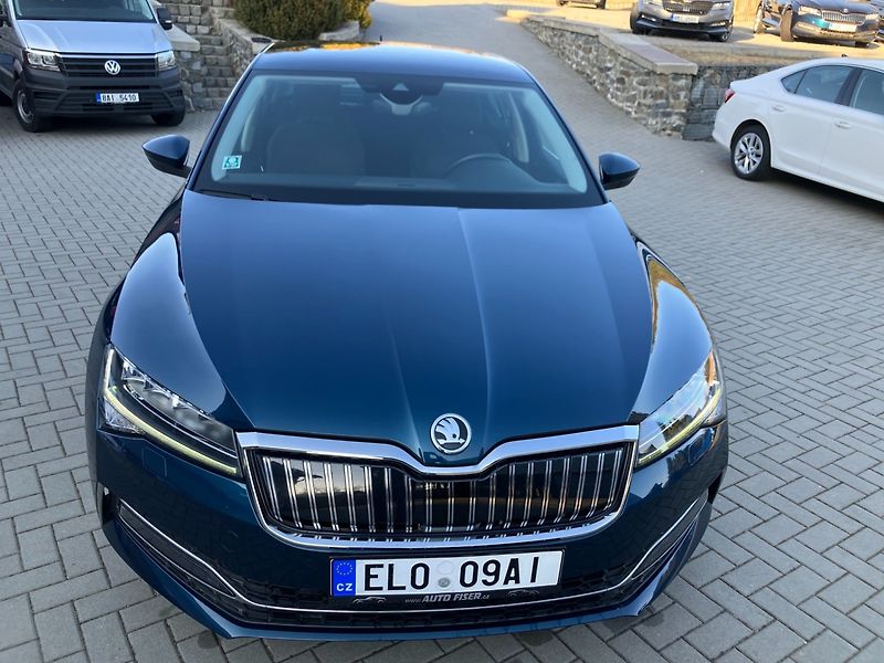 Škoda Superb (2020) IV 1.4PHEV 160 STYLE DSG - fotka 15 z 37