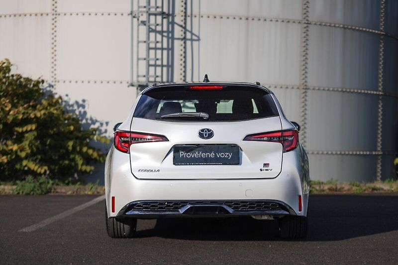 Toyota Corolla AT TS GR SPORT - fotka 18 z 18
