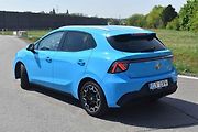 Jde o klasický hatchback v rodinné velikosti.