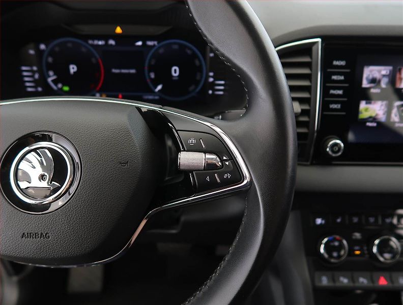 Škoda Karoq (2022) 1.5 TSI, digi klima - fotka 23 z 28