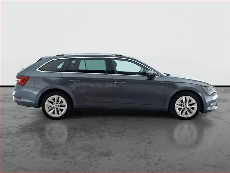 Škoda Superb (2018) 1.6 TDI, Kůže, Navi, Tempomat - fotka 6 z 21