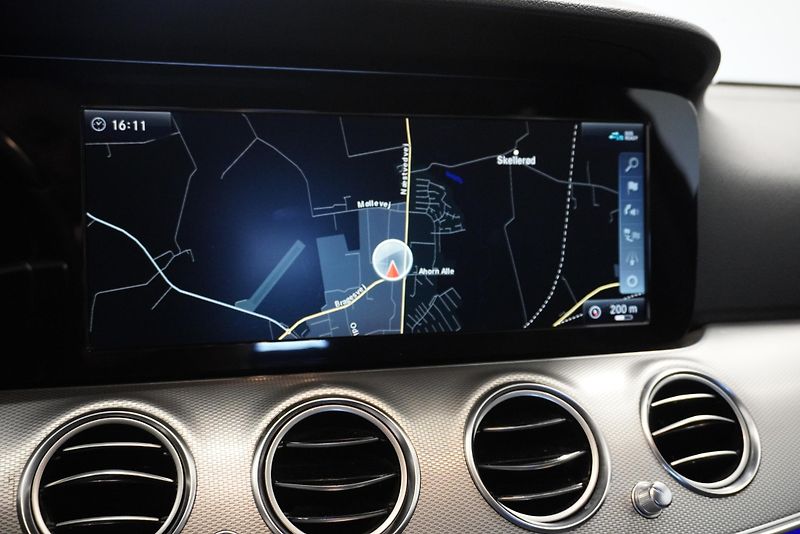 Mercedes-Benz Třídy E (2018) 2,0 AUTOMAT - fotka 16 z 27