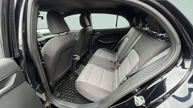 MG MG3 ICE EXCITE 1.5L (85kW/116k) MT - fotka 26 z 36
